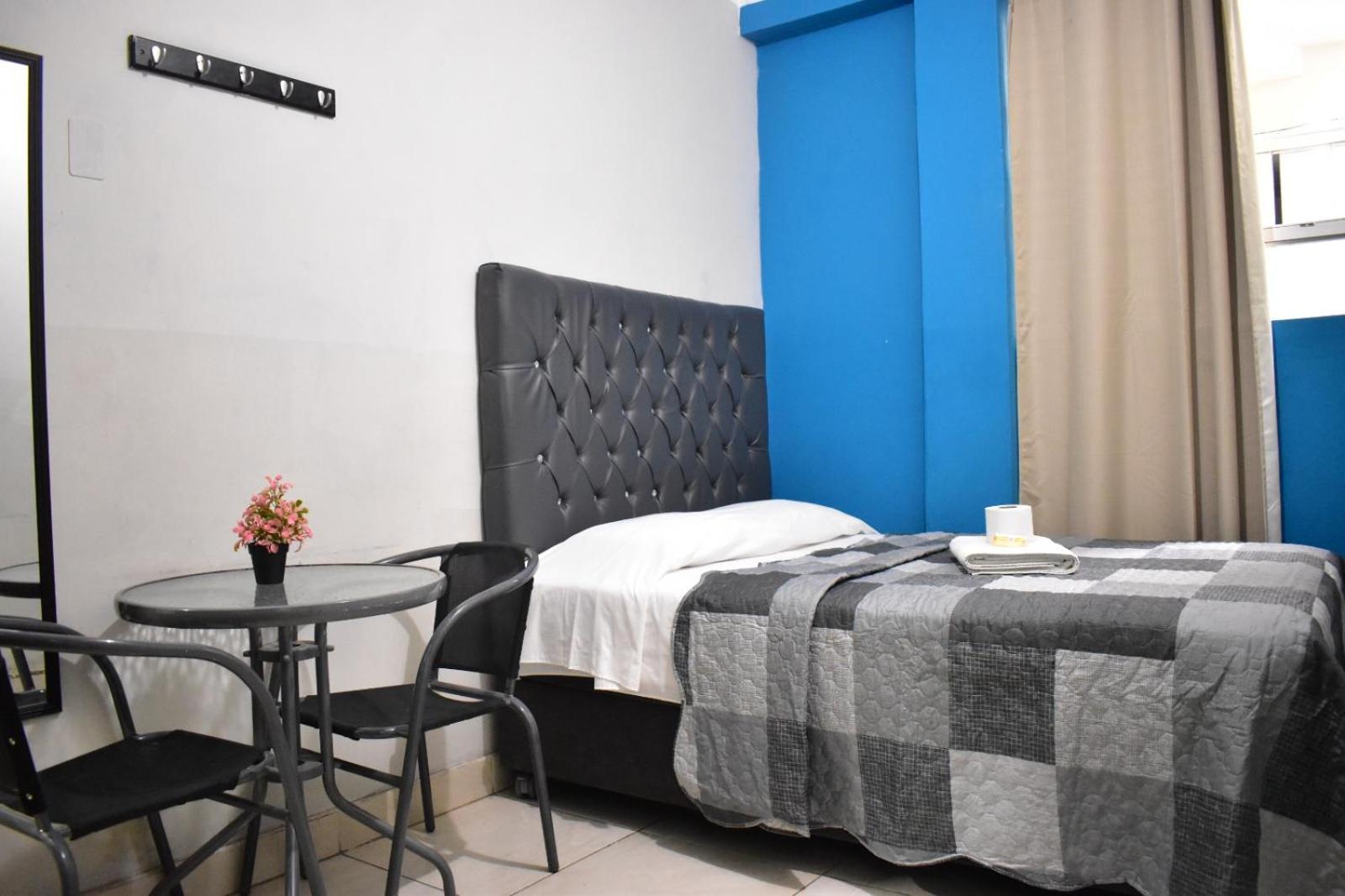 Aypa Hostal Trujillo Buitenkant foto
