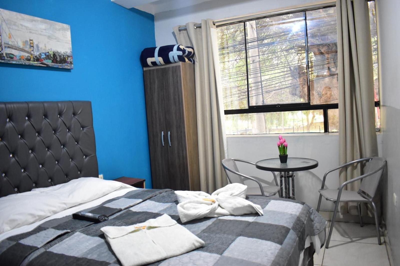 Aypa Hostal Trujillo Buitenkant foto