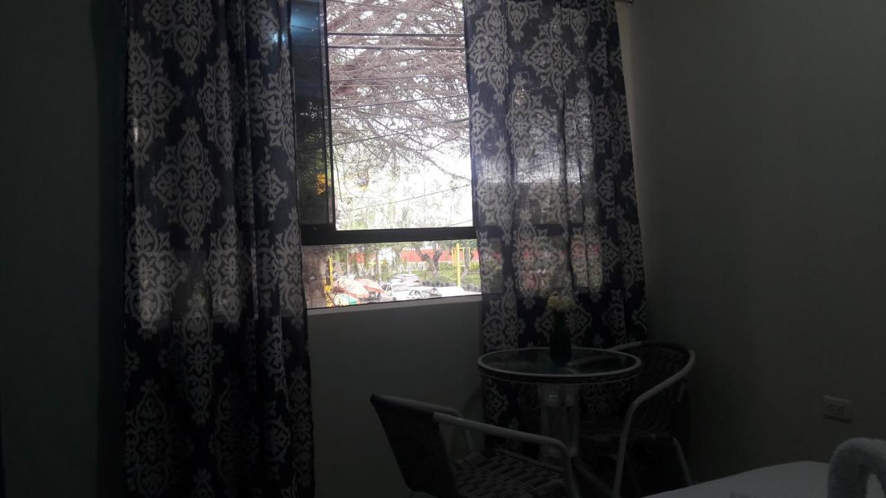 Aypa Hostal Trujillo Buitenkant foto