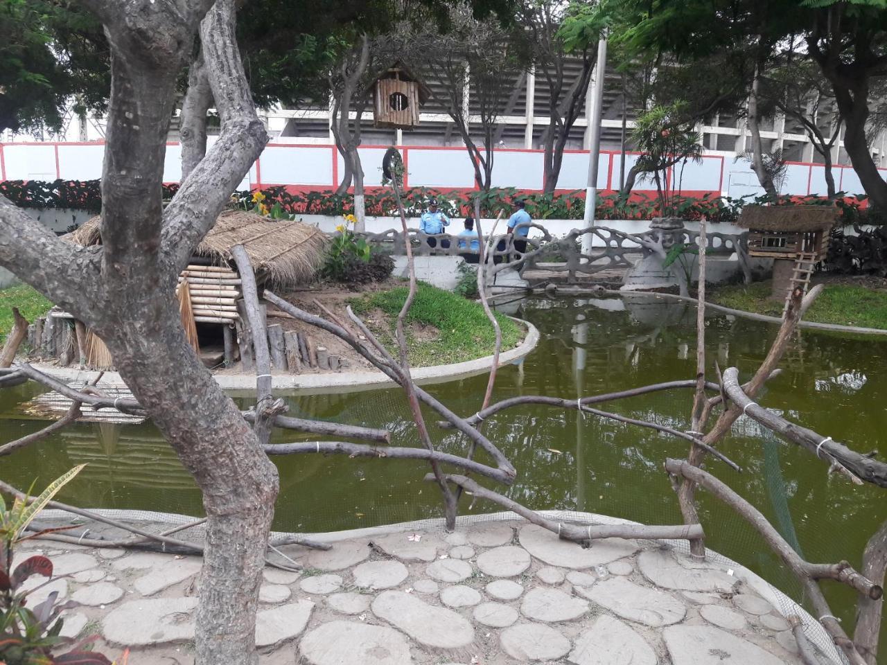 Aypa Hostal Trujillo Buitenkant foto