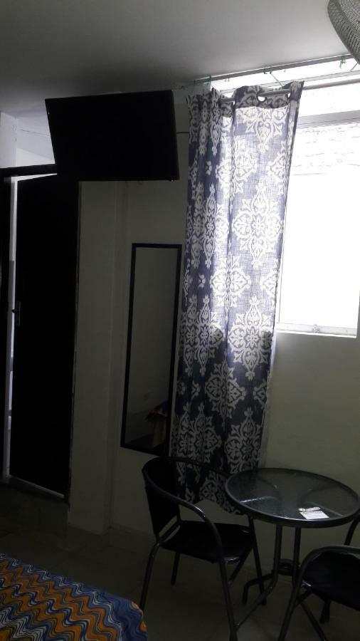 Aypa Hostal Trujillo Buitenkant foto